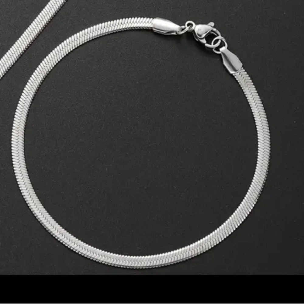 Stainless steel unisex bracelet